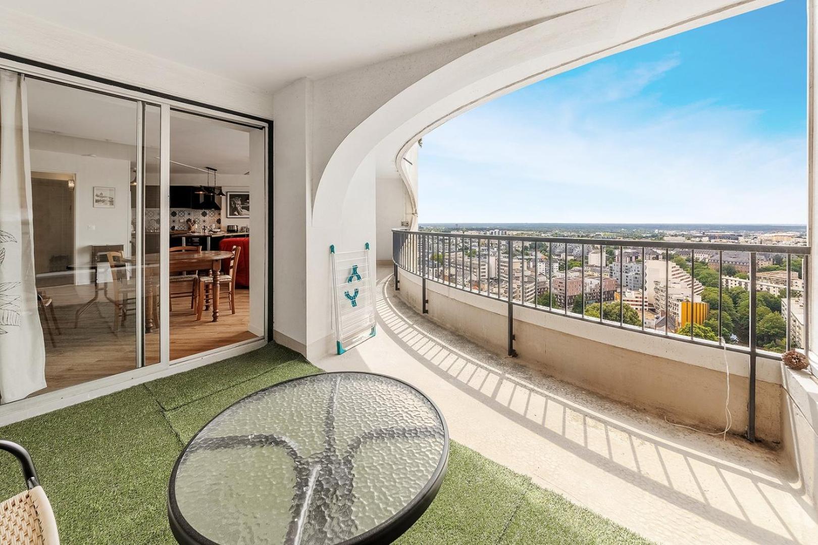 Bellevue, Appartement T2, Terrasse & Parking Рен Екстериор снимка