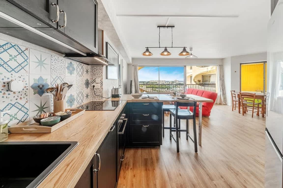 Bellevue, Appartement T2, Terrasse & Parking Рен Екстериор снимка